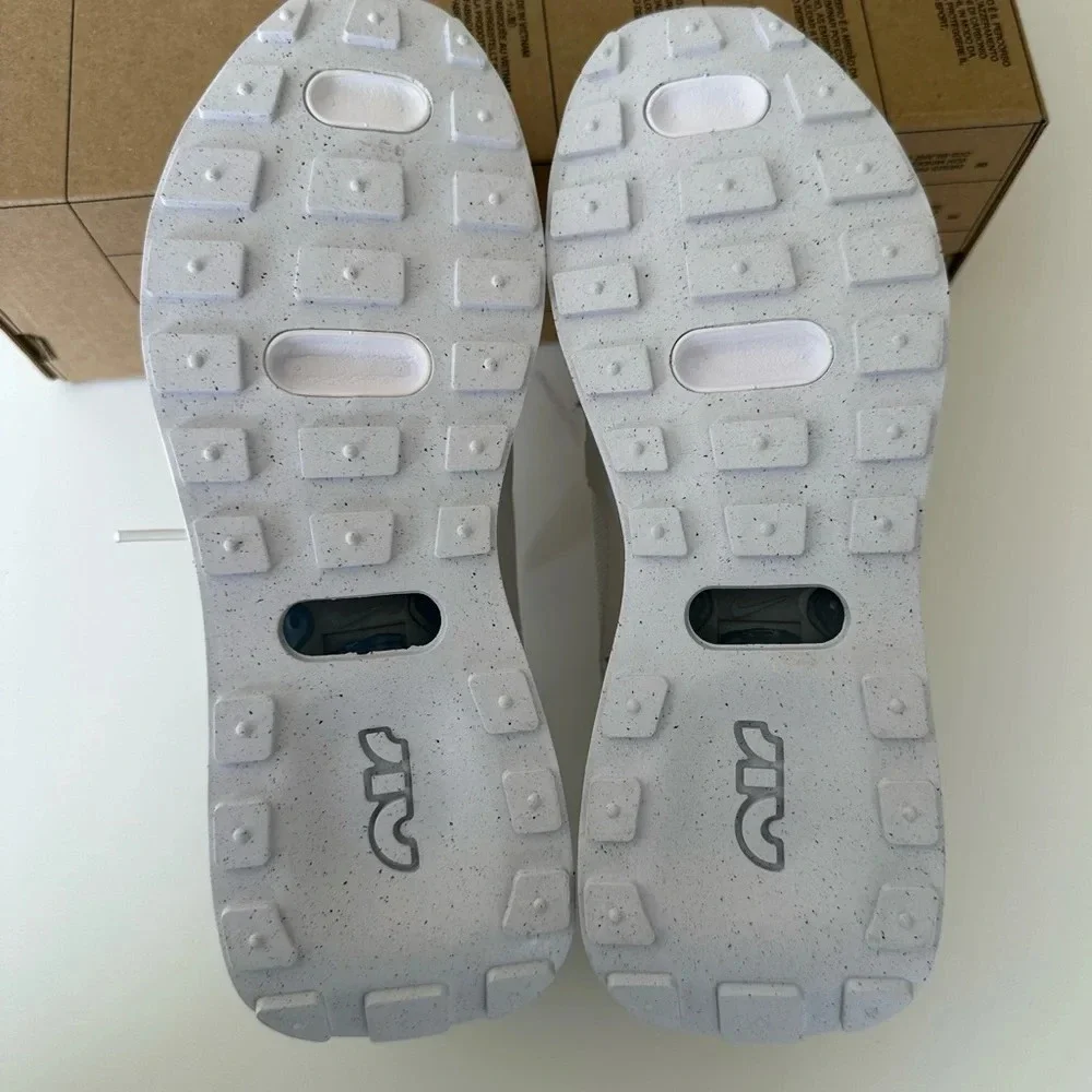 Nike Air Max Pre Day White Size 7 NEW IN BOX - Picture 9 of 10